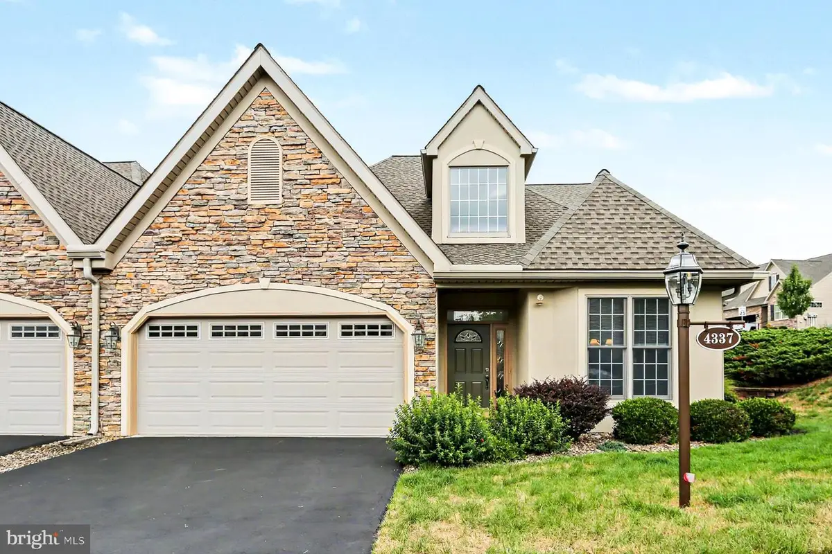 4337 N Victoria Way, Harrisburg, PA 17112 - #1