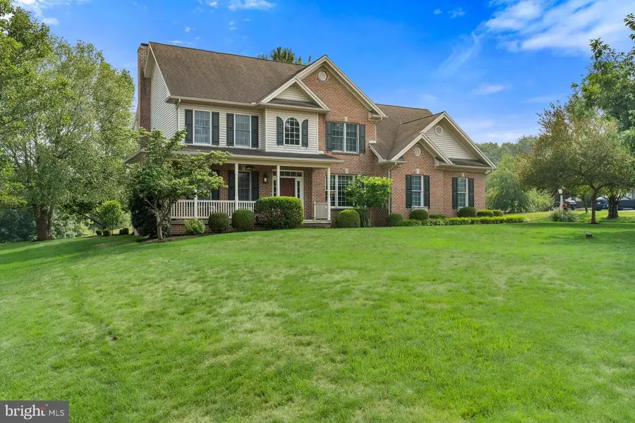 111 Crabapple Ct, Hummelstown, PA 17036 - #2