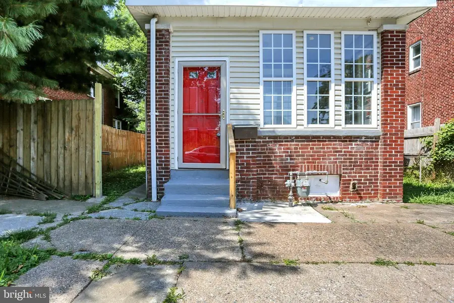 2708 Lexington St, Harrisburg, PA 17110 - #3