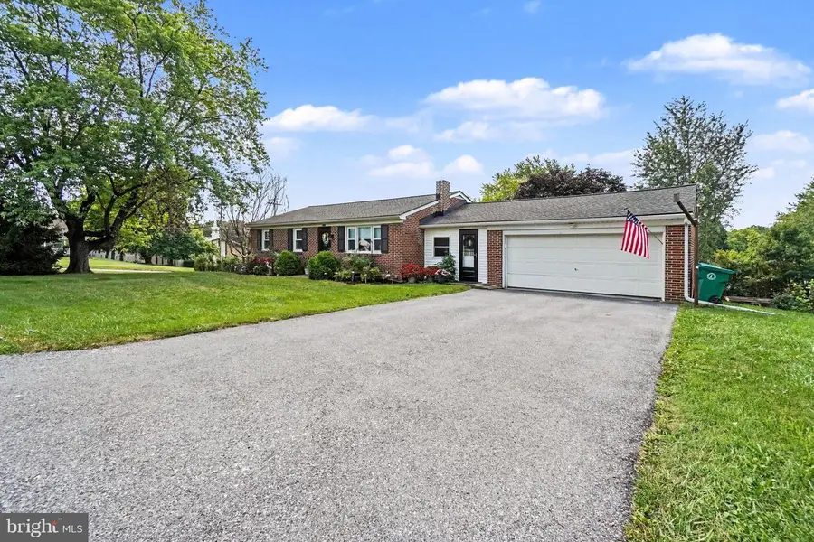 5975 Clover Rd, Harrisburg, PA 17112 - #2