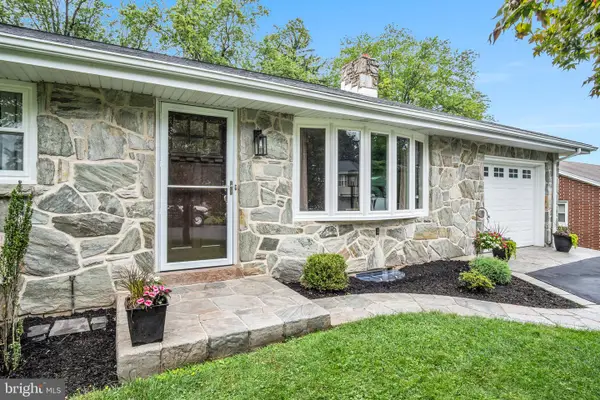 458 Leearden Rd, HERSHEY, PA 17033