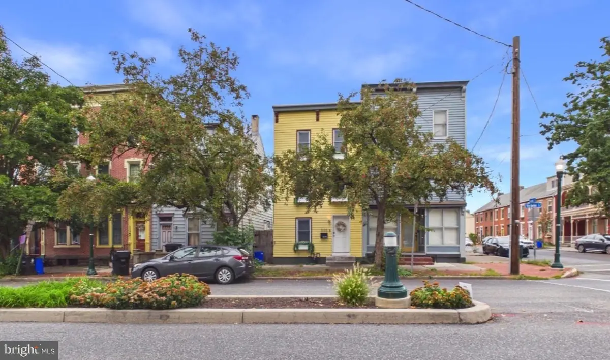 232 Verbeke St, Harrisburg, PA 17102 - #1