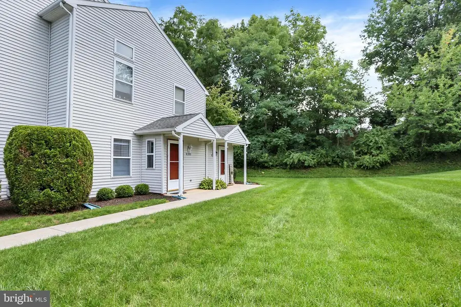 5811d Hidden Lake Dr, Harrisburg, PA 17111 - #3