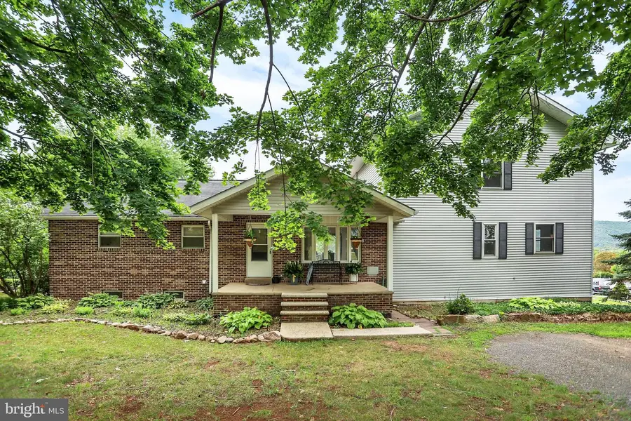 1460 N 2nd St, Lykens, PA 17048 - #2