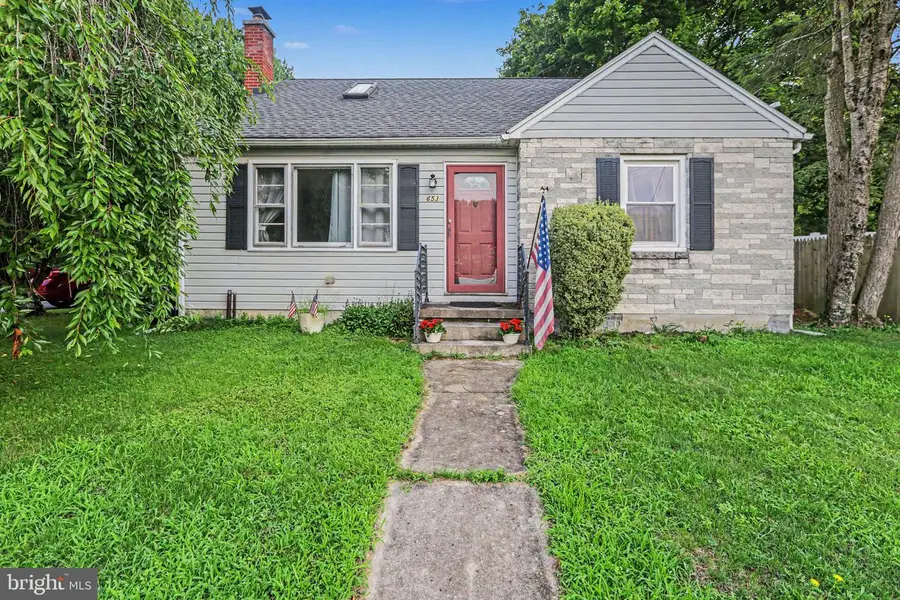 653 Hillside Ave, Hummelstown, PA 17036 - #2