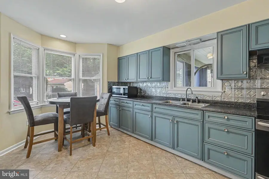 653 Hillside Ave, Hummelstown, PA 17036 - #3