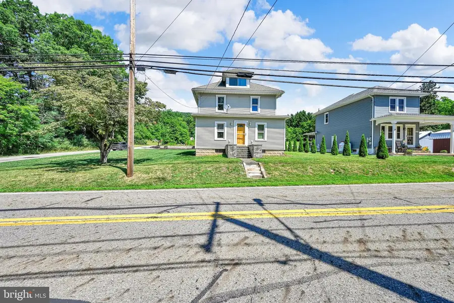 653 E Market St, Williamstown, PA 17098 - #2