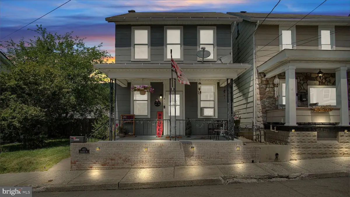 411 Elizabeth St, Williamstown, PA 17098 - #1