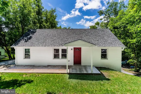 7233 Union Deposit Rd, HUMMELSTOWN, PA 17036