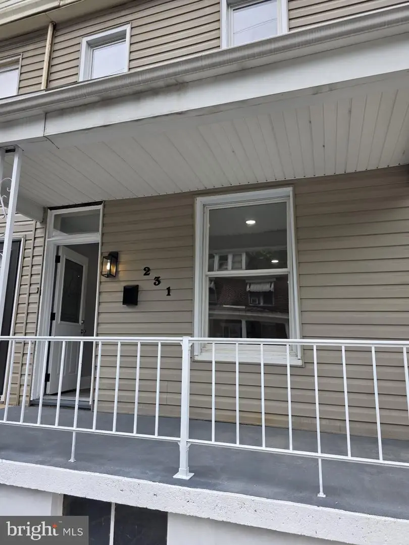 231 Jefferson St, Steelton, PA 17113 - #3
