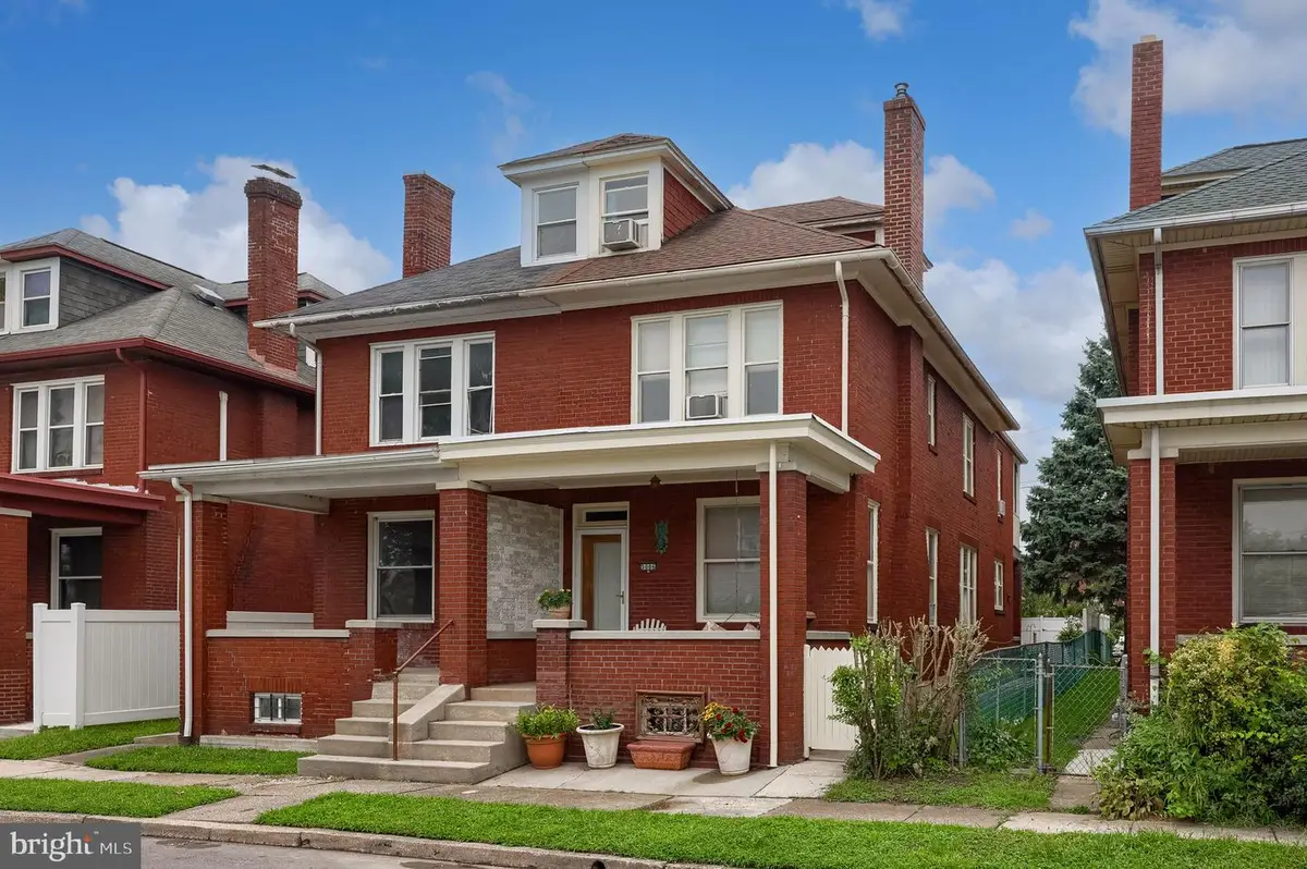 3006 N 5th St, Harrisburg, PA 17110 - #1
