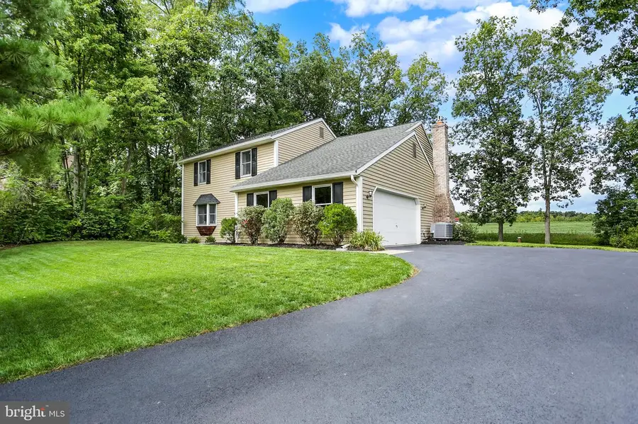 805 Leeds Ct, Harrisburg, PA 17112 - #2
