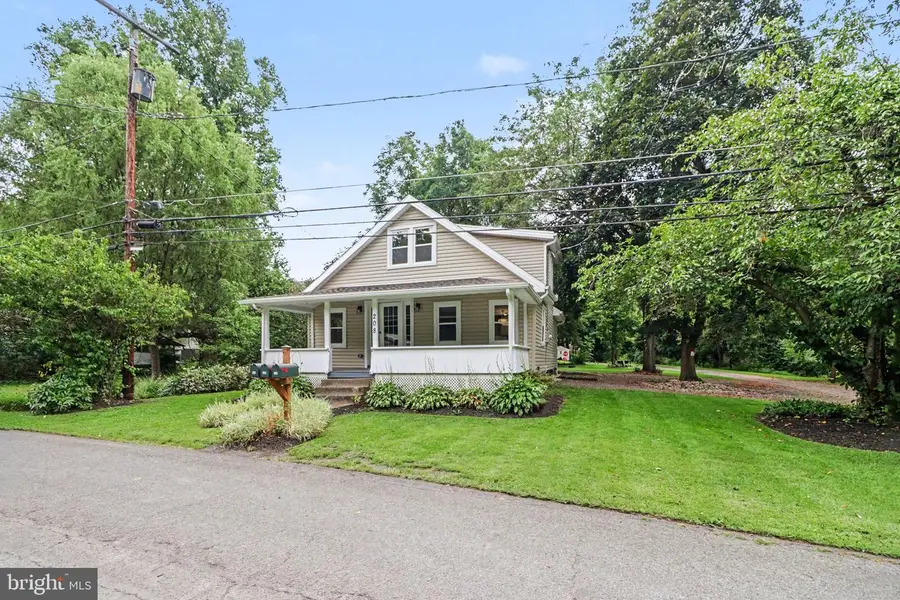 208 Pearl St, Millersburg, PA 17061 - #2