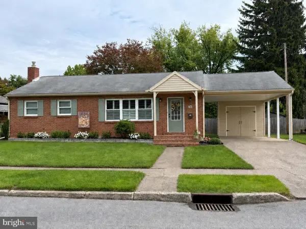 74 Runyon Rd, HUMMELSTOWN, PA 17036