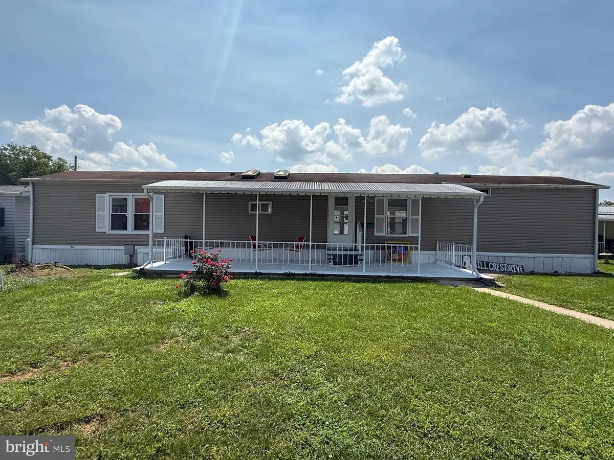 8 Hillcrest Dr, Hershey, PA 17033 - #1