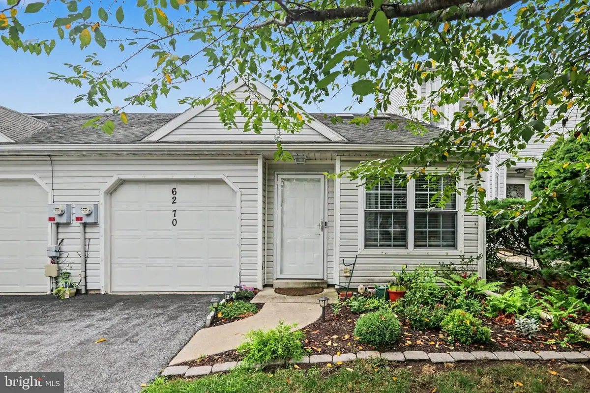 6270 Spring Knoll Dr, Harrisburg, PA 17111 - #1
