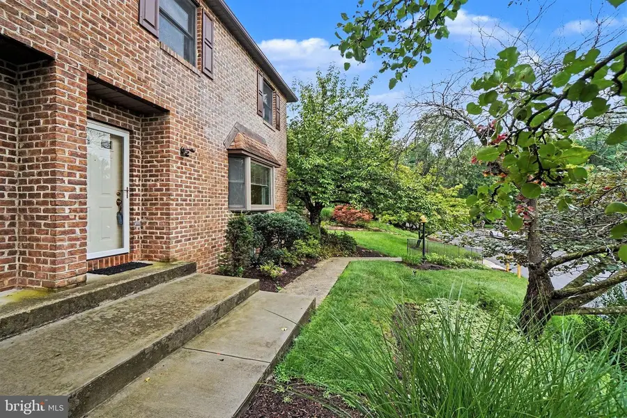 3833 N Sarayo Cir, Harrisburg, PA 17110 - #3