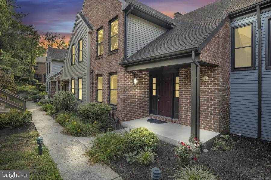 1127 Wicklow Ct, Hummelstown, PA 17036 - #2