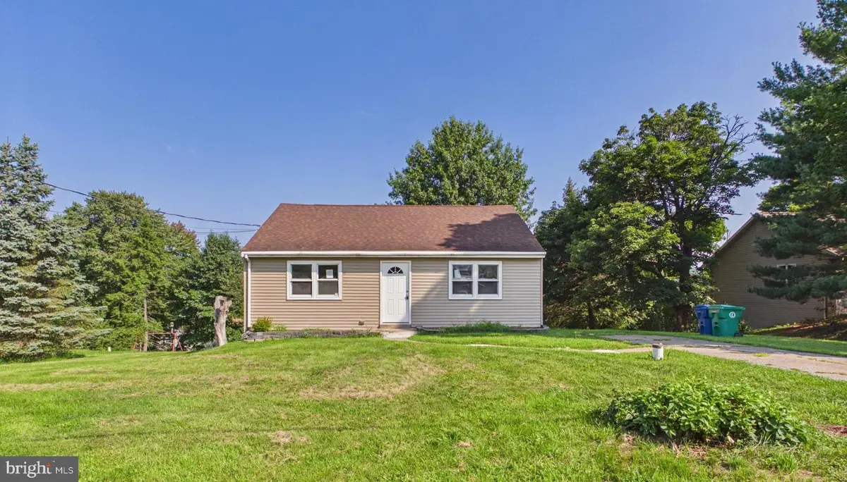 5112 Irene Dr, Harrisburg, PA 17112 - #1