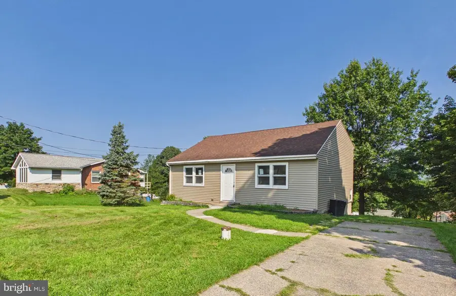 5112 Irene Dr, Harrisburg, PA 17112 - #2