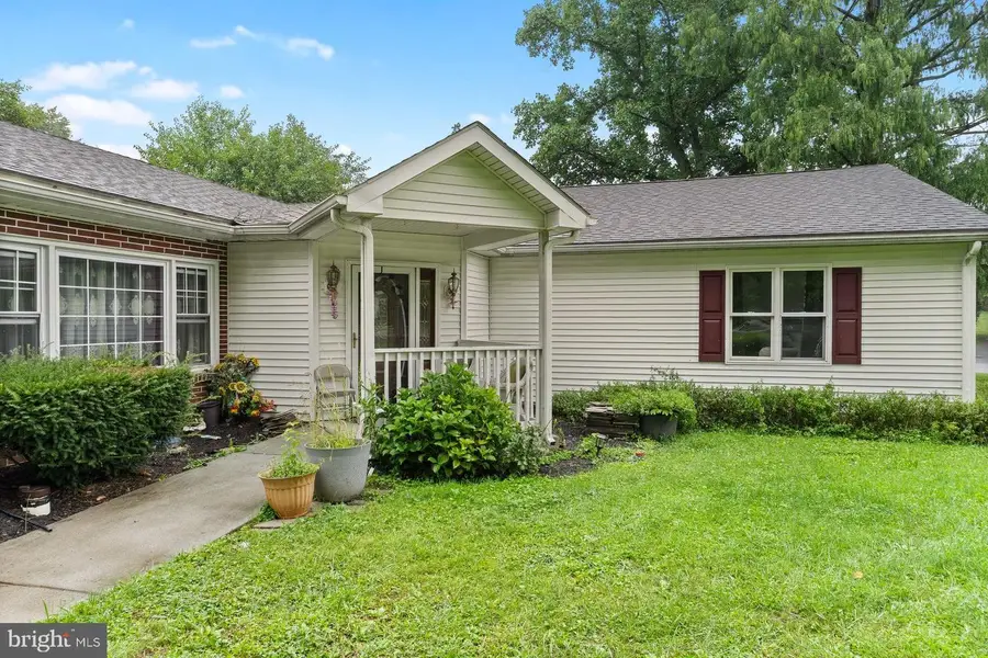 1601 Colonial Rd, Harrisburg, PA 17112 - #2