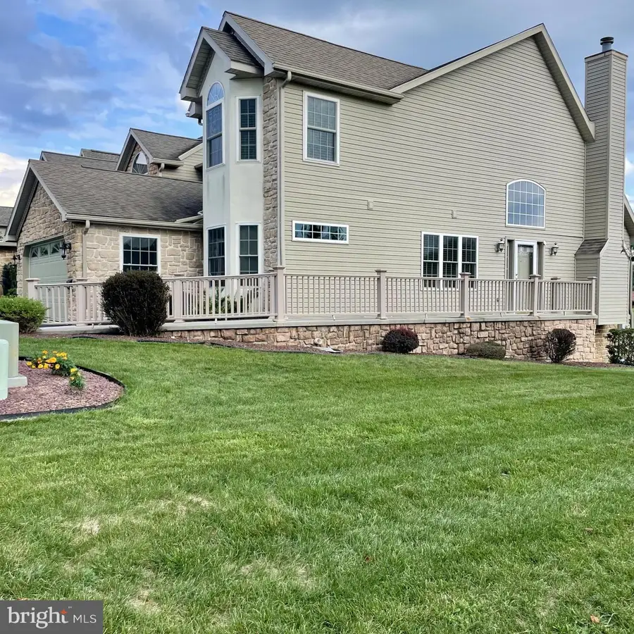 2801 Oakwood Dr, Harrisburg, PA 17110 - #2