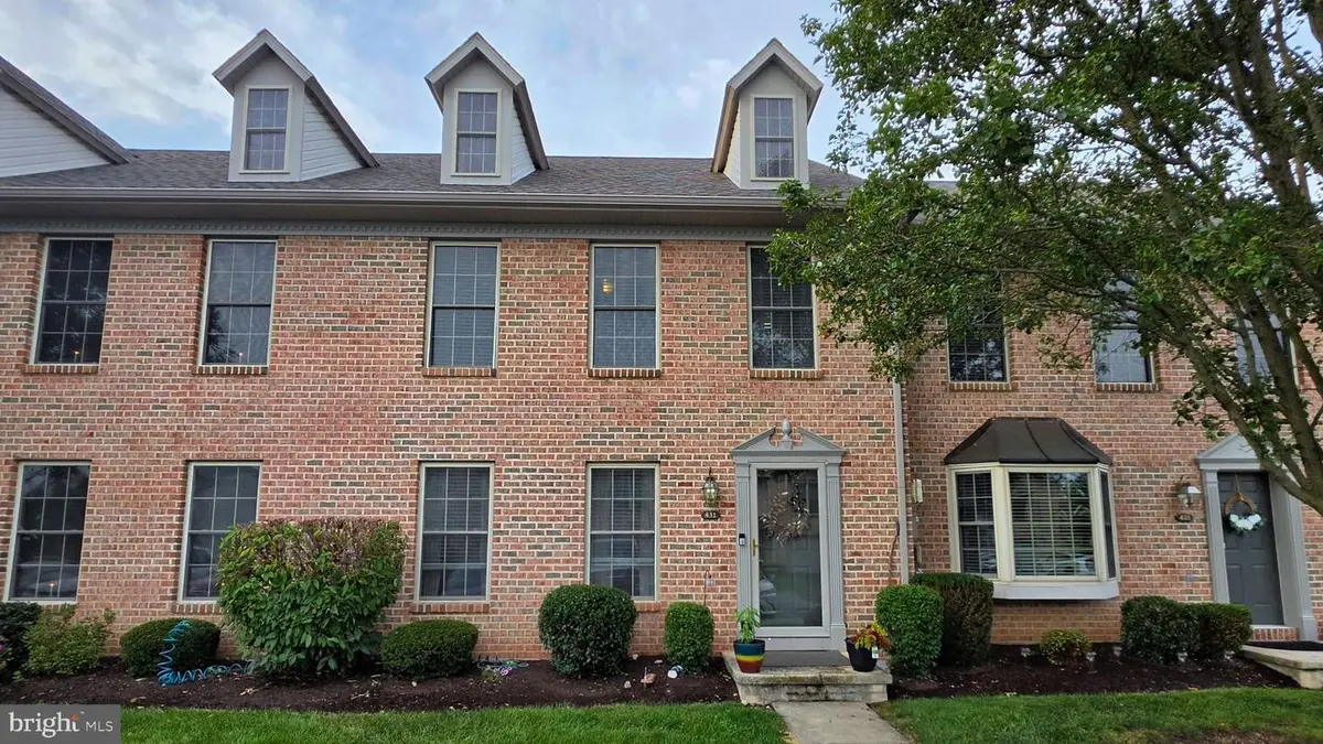 431 Waverly Woods Dr, Harrisburg, PA 17110 - #1