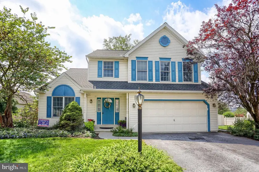 202 Fox Grove Pl, Hummelstown, PA 17036 - #2