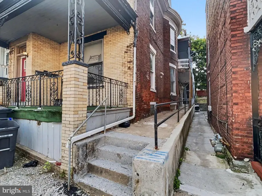 362 Locust St, Steelton, PA 17113 - #2