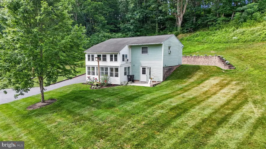 542 Honeymoon Trail Rd, Lykens, PA 17048 - #2