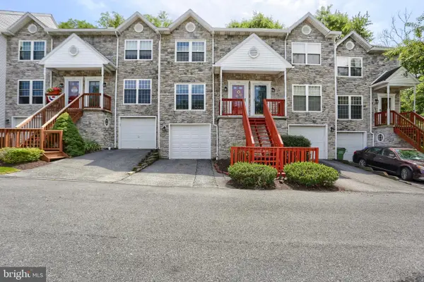 2143 Saint Clair Ct, HARRISBURG, PA 17110