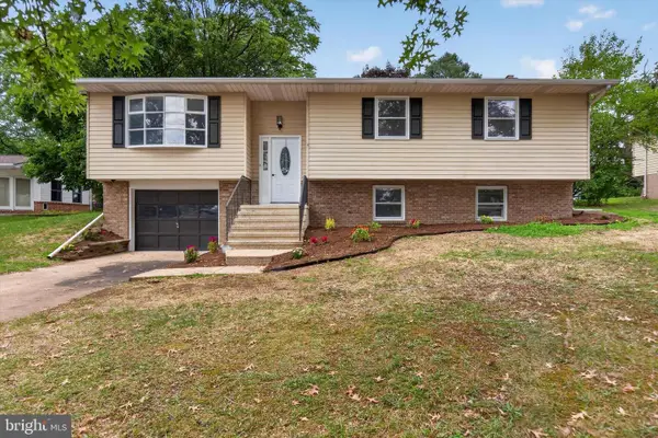 3204 S Scenic Rd, HARRISBURG, PA 17109