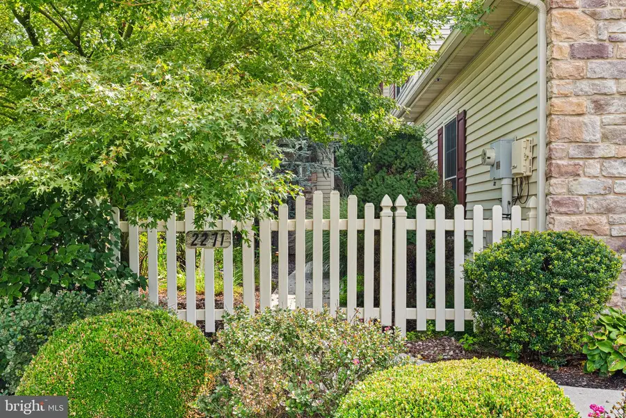 2271 Southpoint Dr, Hummelstown, PA 17036 - #3