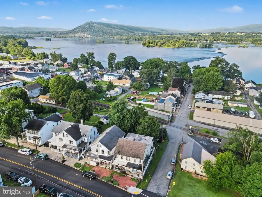 459 Market St, Millersburg, PA 17061 - #2