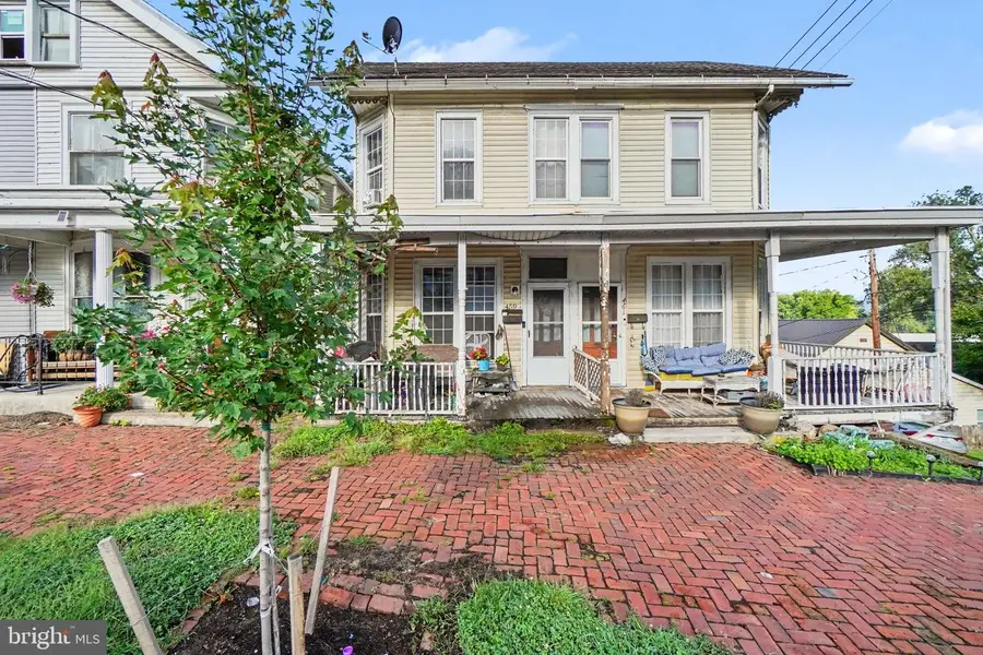 459 Market St, Millersburg, PA 17061 - #3