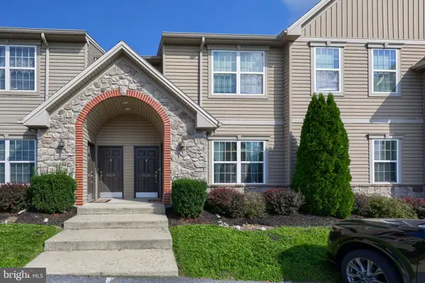 8426 Hilton St, HUMMELSTOWN, PA 17036