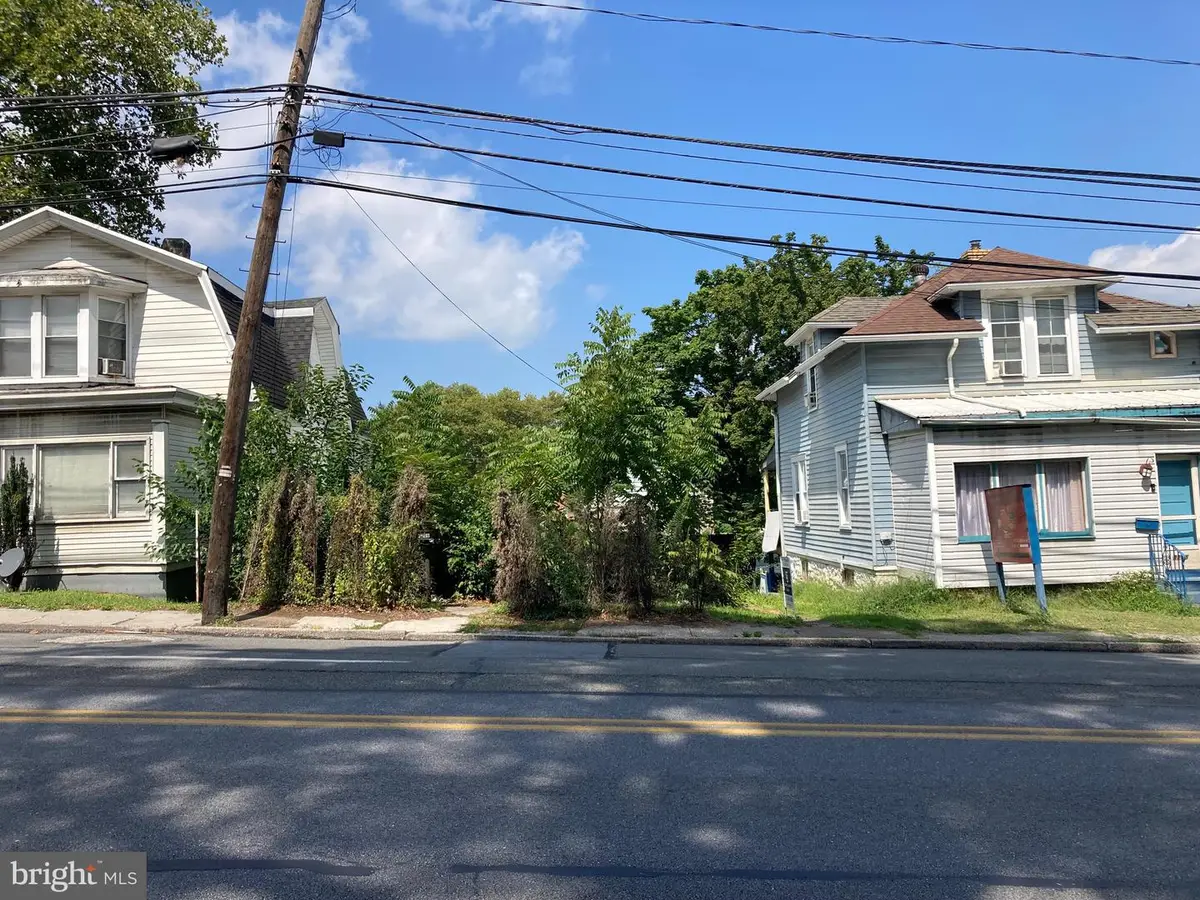 3236 Walnut St, Harrisburg, PA 17109 - #1
