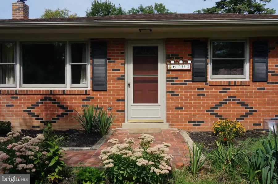 6304 Chelton Ave, Harrisburg, PA 17112 - #3