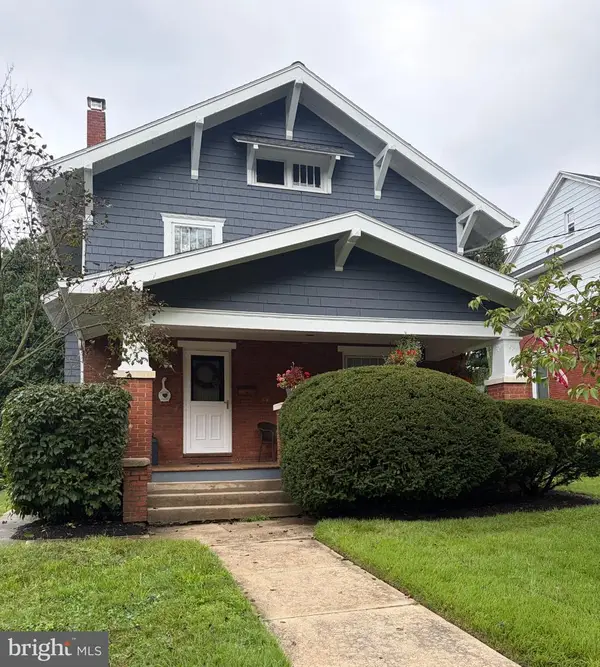 221 E Areba Ave, HERSHEY, PA 17033