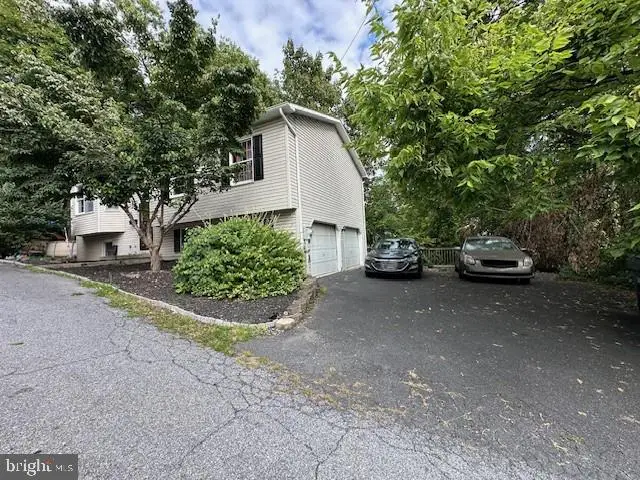 242 Elm St, Steelton, PA 17113 - #2