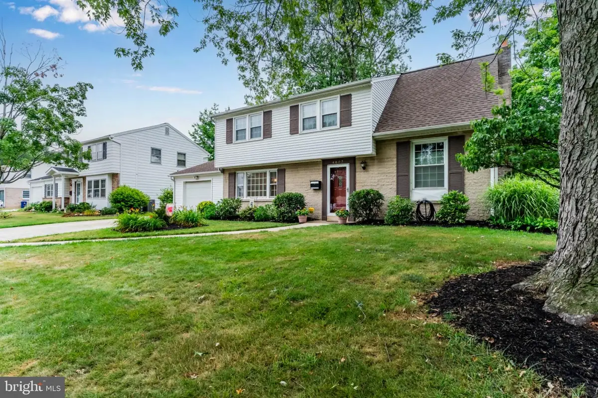 4607 Danbury Rd, Harrisburg, PA 17109 - #1