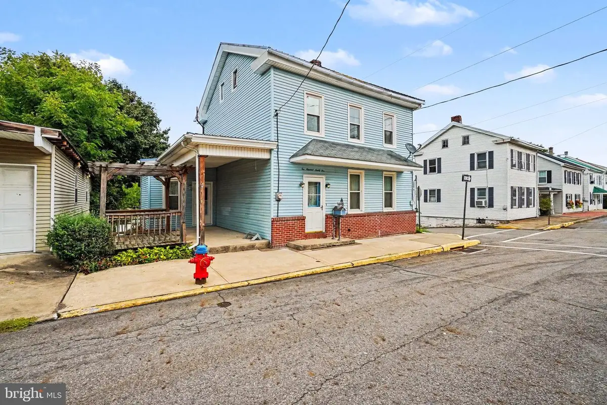 295 Moore St, Millersburg, PA 17061 - #1