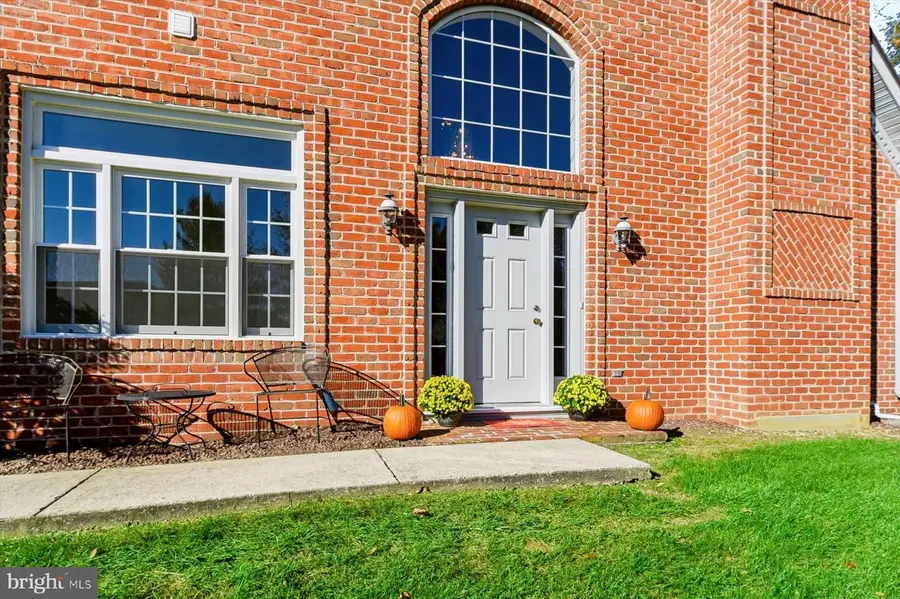 2833 Oakwood Dr, Harrisburg, PA 17110 - #3