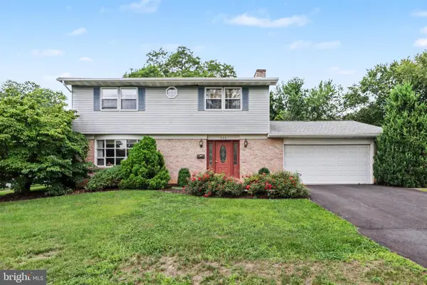 999 Beech Ave, HERSHEY, PA 17033