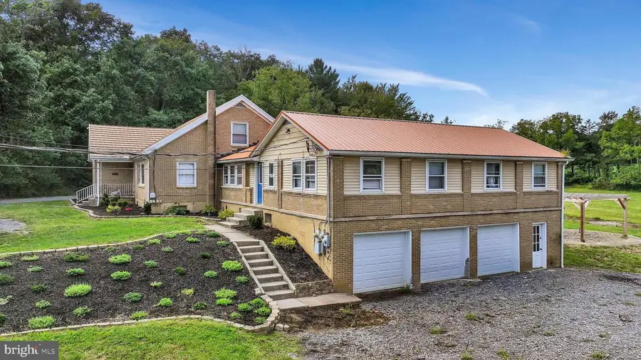 299 Level Rd, Hummelstown, PA 17036 - #3
