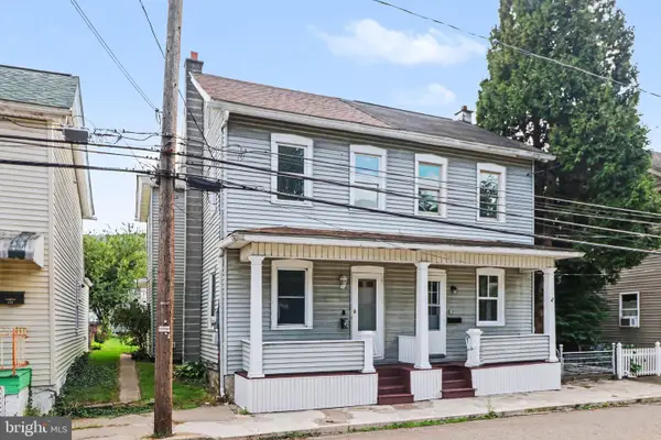 430 North St, LYKENS, PA 17048