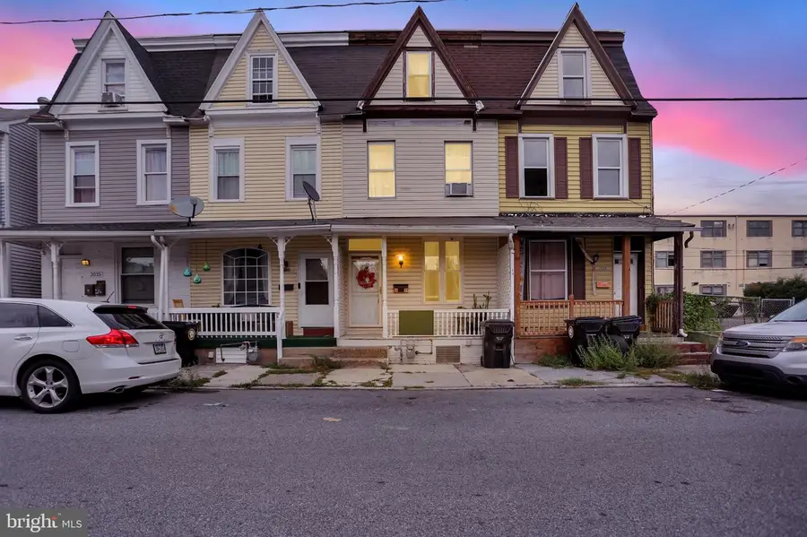 2031 Logan St, Harrisburg, PA 17102 - #2