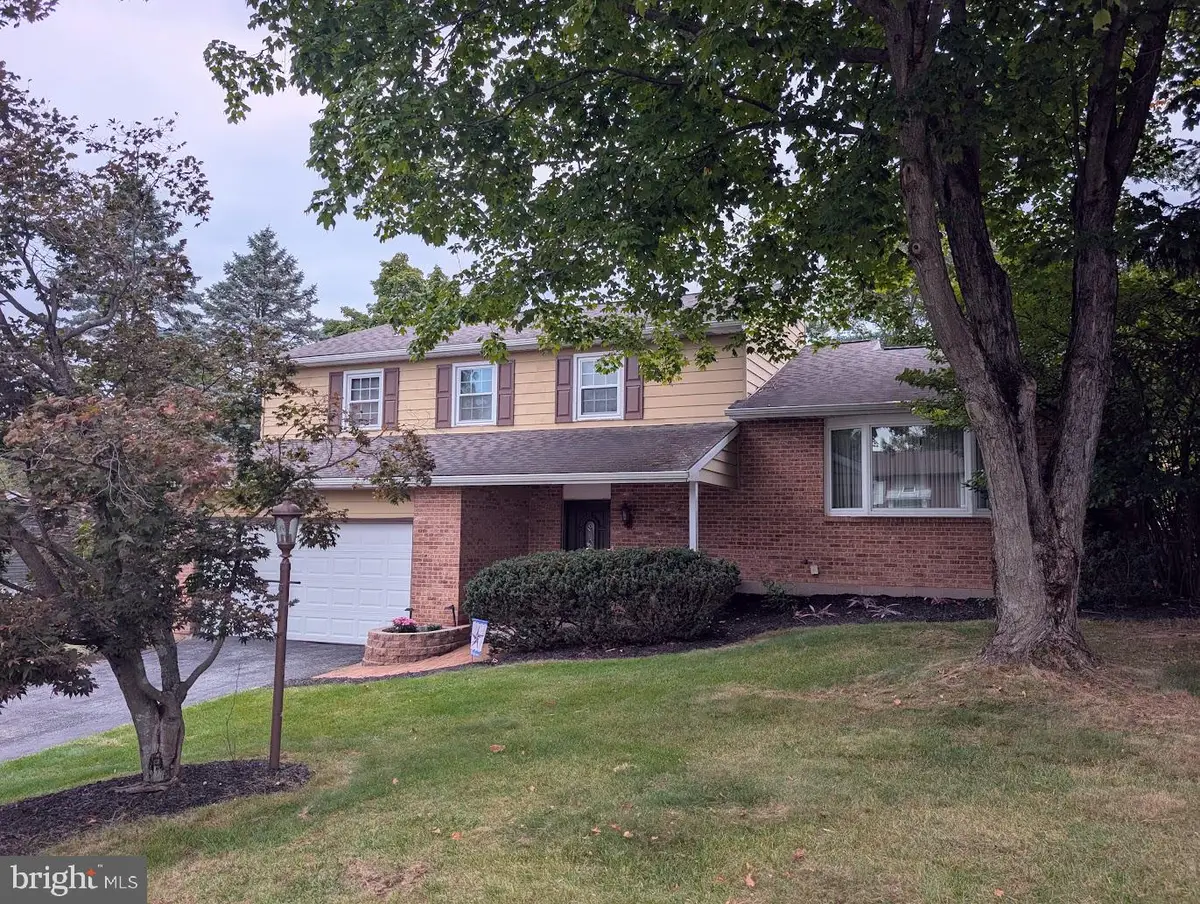 4118 Lisa Dr, Harrisburg, PA 17112 - #1