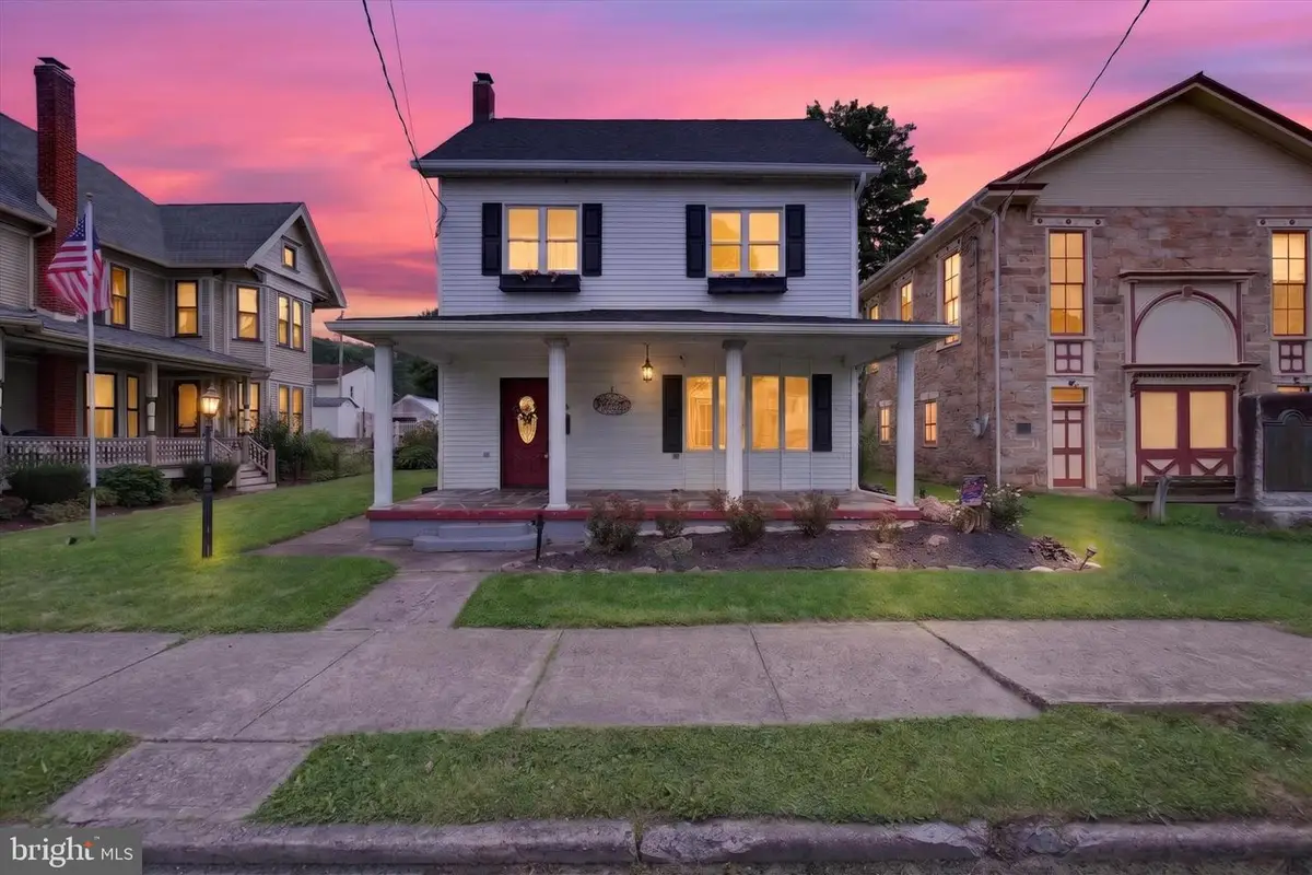 630 N 2nd St, Lykens, PA 17048 - #1