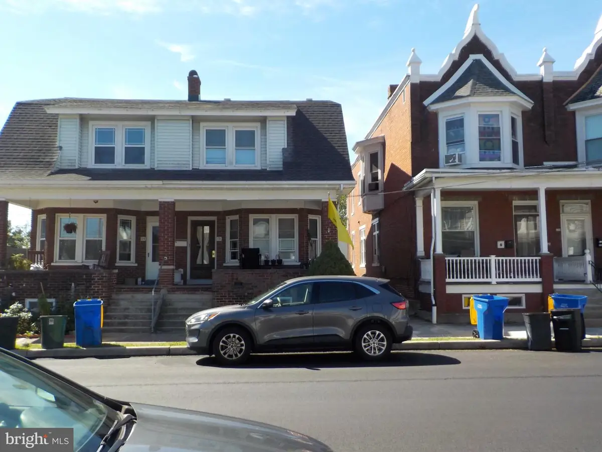 174 E Emaus St, Middletown, PA 17057 - #1